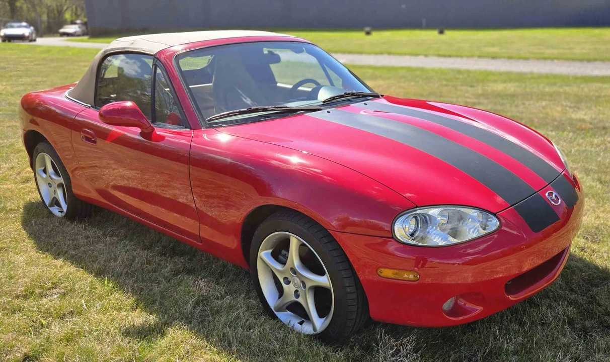 2001 Mazda NB MX-5 Miata - Image 10 of 31