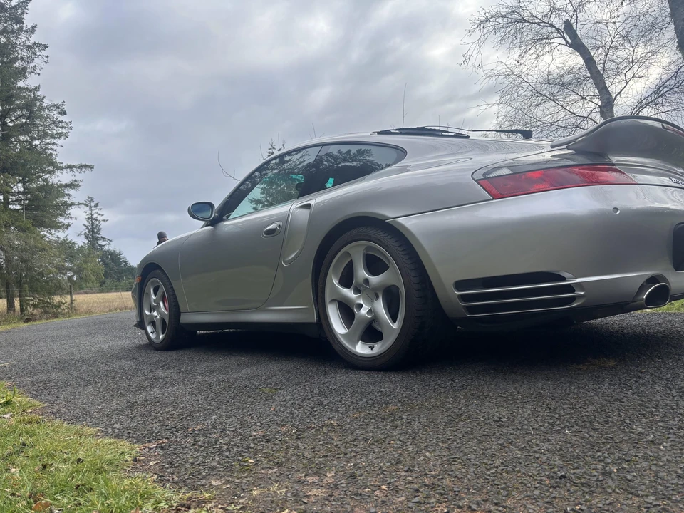 2001 Porsche 996 Turbo - Image 15 of 31