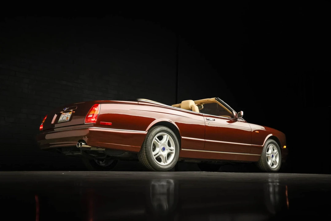 2002 Bentley Azure 1st Gen - Image 18 of 31