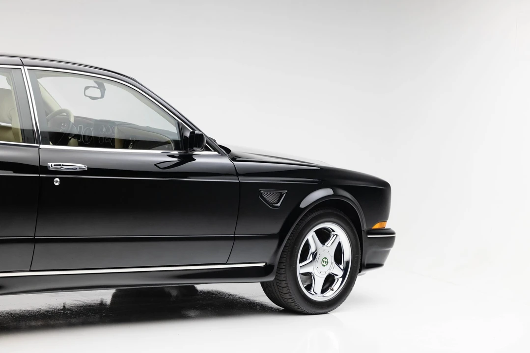 2002 Bentley Continental R - Image 22 of 31