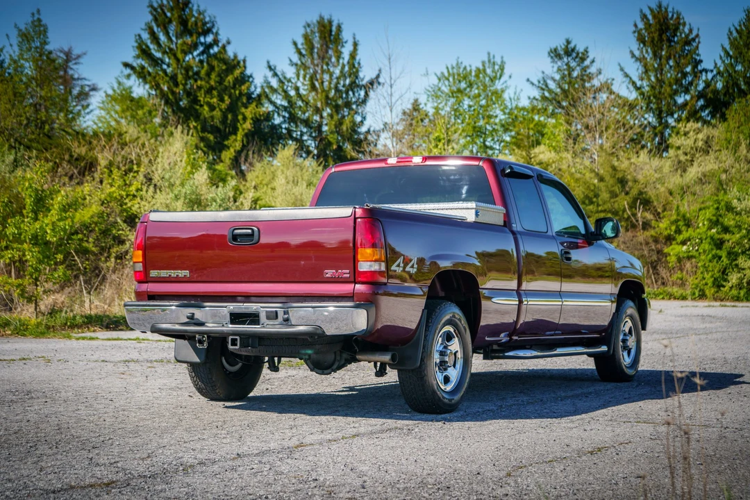 2002 GMC Sierra 2nd Gen - Image 18 of 31