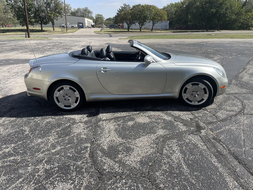 2002 Lexus SC430 - Image 6 of 31