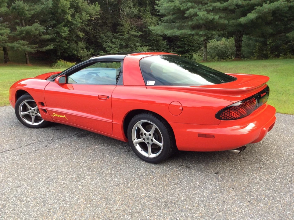 2002 Pontiac Firebird 4th Gen - Image 4 of 31