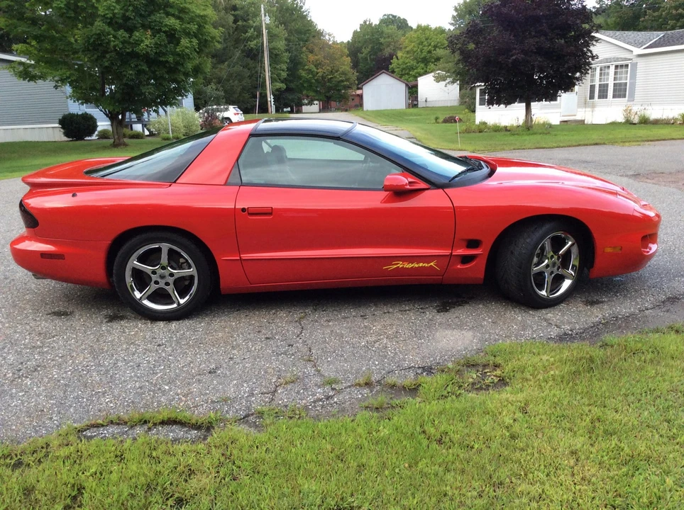 2002 Pontiac Firebird 4th Gen - Image 6 of 31