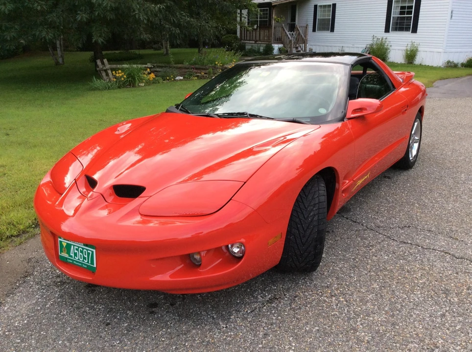 2002 Pontiac Firebird 4th Gen - Image 2 of 31