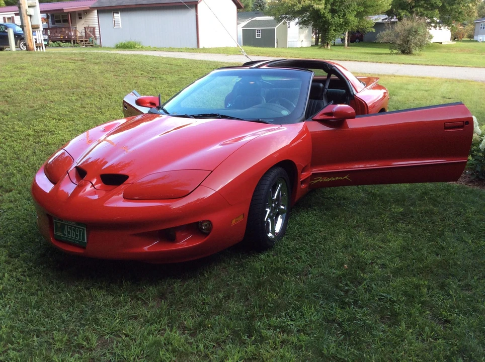 2002 Pontiac Firebird 4th Gen - Image 10 of 31