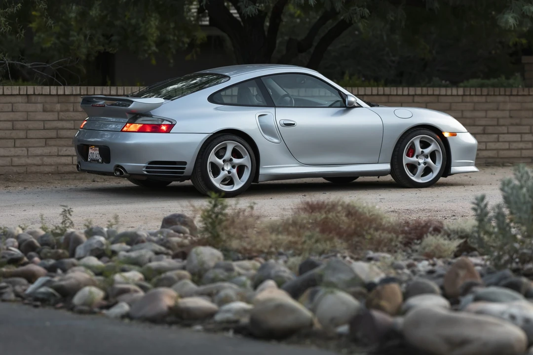 2002 Porsche 996 Turbo - Image 12 of 31