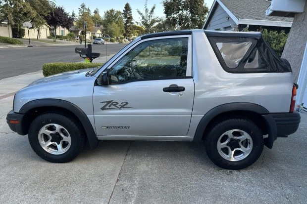 2003 Geo Tracker - Image 3 of 8