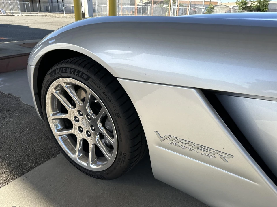 2003 Dodge Viper 3rd Gen - Image 23 of 31