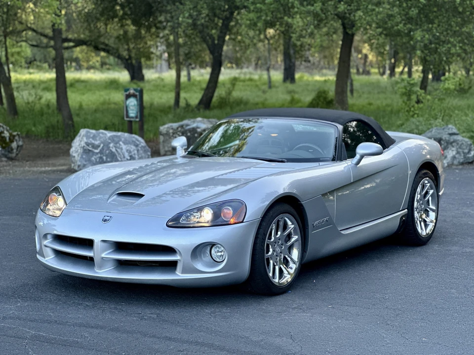 2003 Dodge Viper 3rd Gen - Image 2 of 31