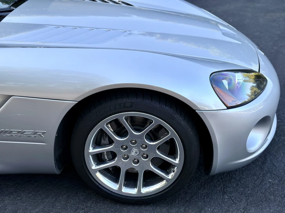 2003 Dodge Viper 3rd Gen - Image 16 of 31