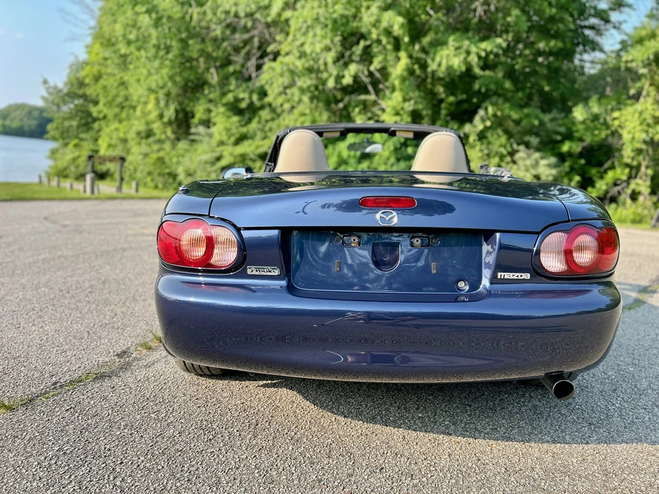 2003 Mazda NB MX-5 Miata - Image 25 of 31
