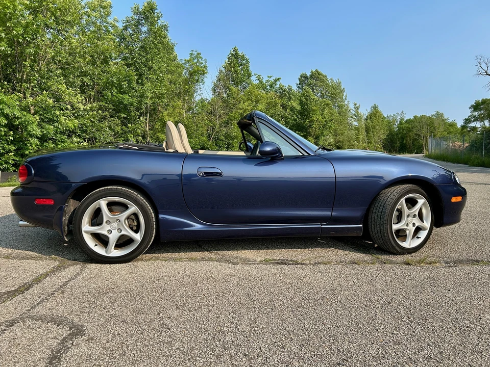 2003 Mazda NB MX-5 Miata - Image 16 of 31