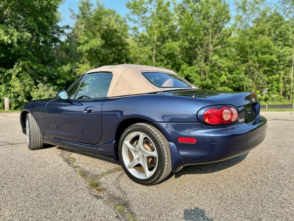 2003 Mazda NB MX-5 Miata - Image 28 of 31