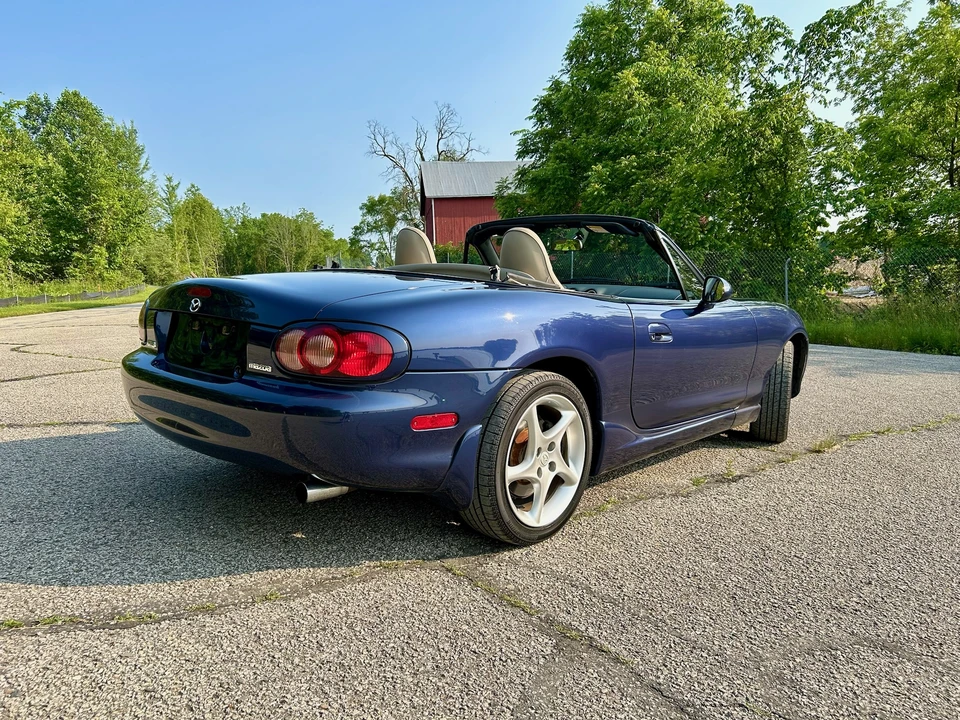 2003 Mazda NB MX-5 Miata - Image 21 of 31