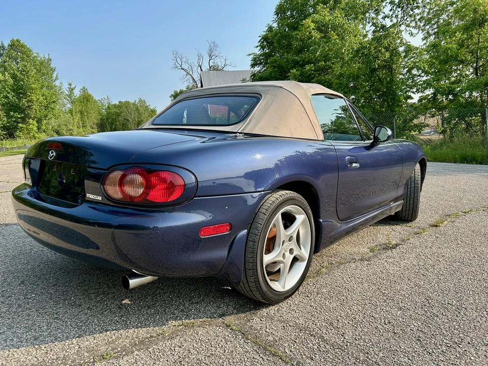 2003 Mazda NB MX-5 Miata - Image 19 of 31