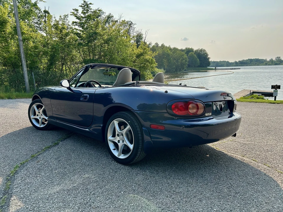 2003 Mazda NB MX-5 Miata - Image 27 of 31