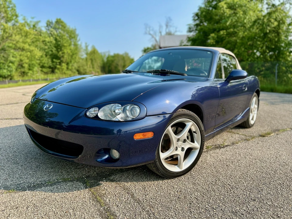 2003 Mazda NB MX-5 Miata - Image 3 of 31