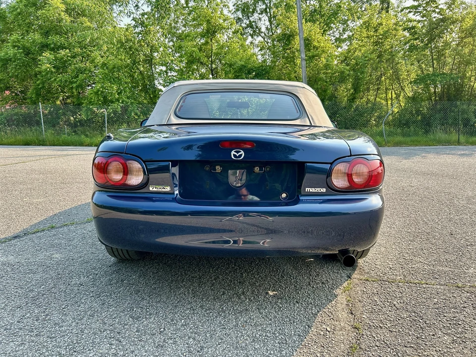 2003 Mazda NB MX-5 Miata - Image 22 of 31