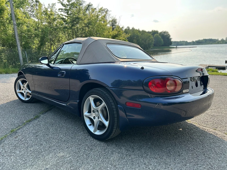 2003 Mazda NB MX-5 Miata - Image 29 of 31