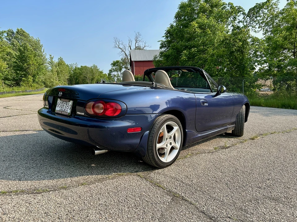 2003 Mazda NB MX-5 Miata - Image 20 of 31