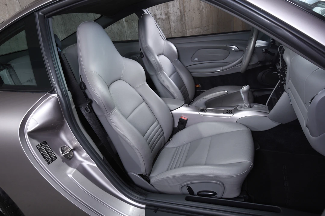 2003 Porsche 996 Carrera - Image 30 of 31