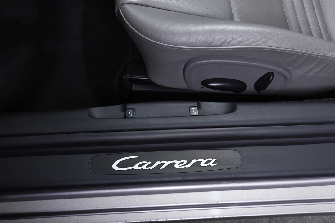 2003 Porsche 996 Carrera - Image 27 of 31