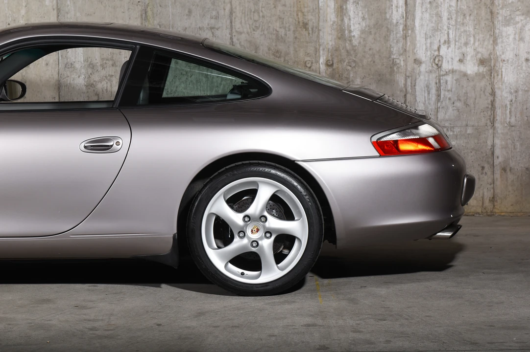 2003 Porsche 996 Carrera - Image 25 of 31