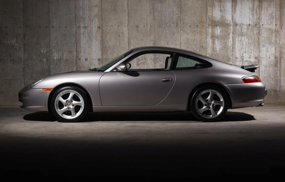 2003 Porsche 996 Carrera - Image 12 of 31