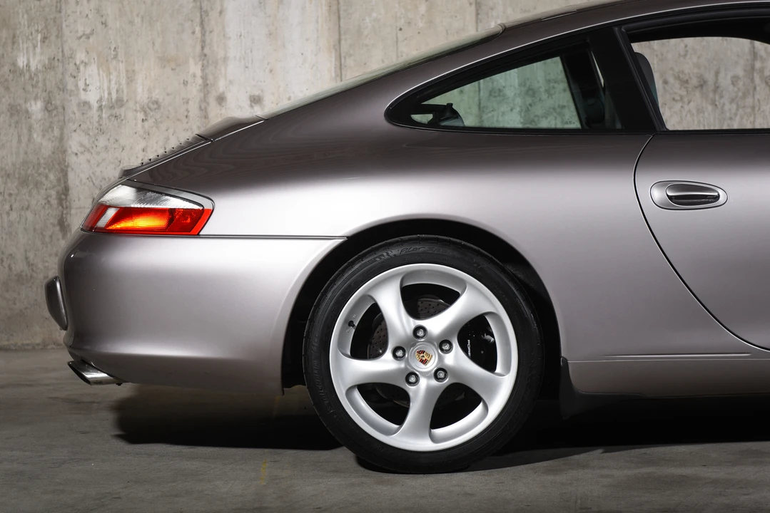 2003 Porsche 996 Carrera - Image 24 of 31
