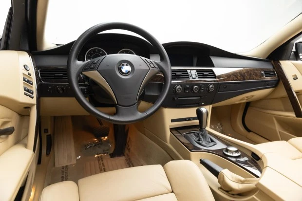 2004 BMW E60 545i & 550i Sedan - Image 5 of 6