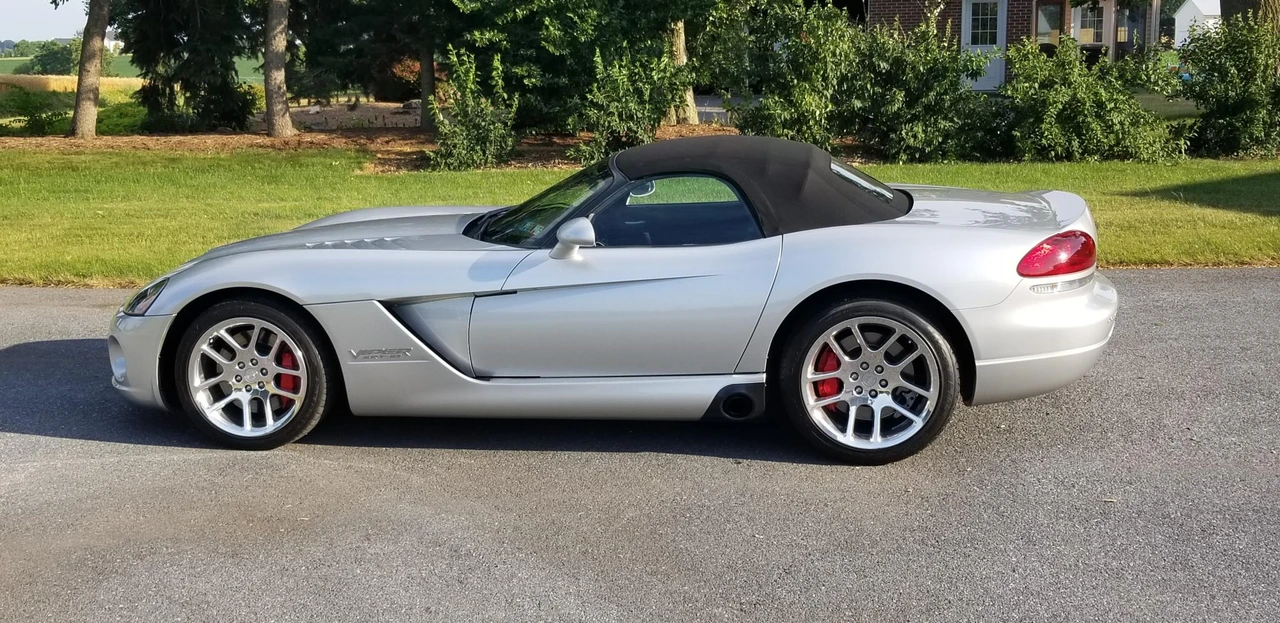 2004 Dodge Viper 3rd Gen - Image 16 of 31