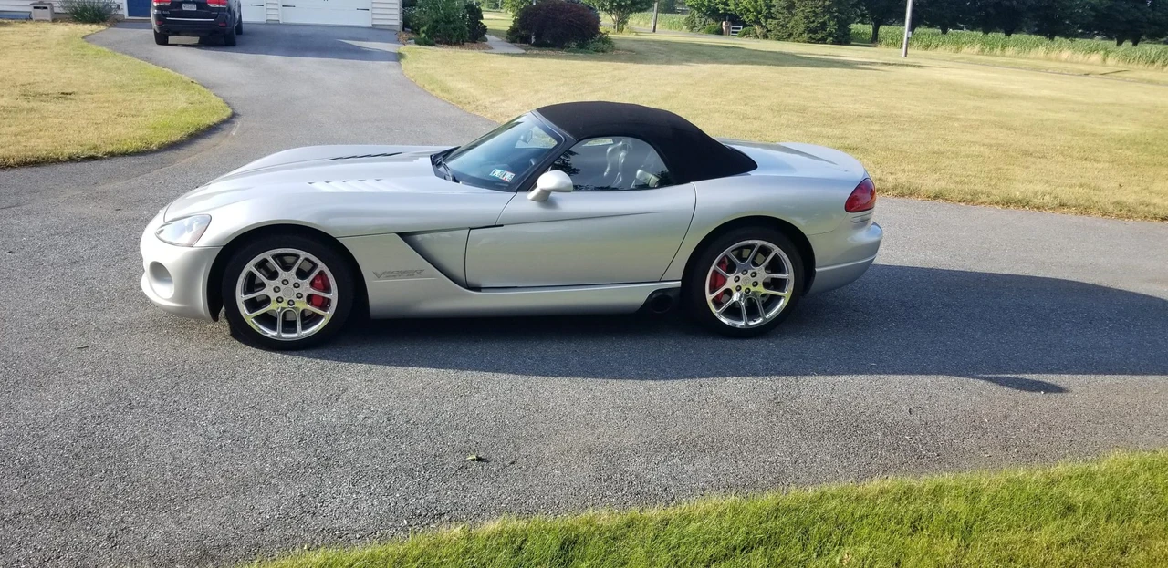2004 Dodge Viper 3rd Gen - Image 17 of 31