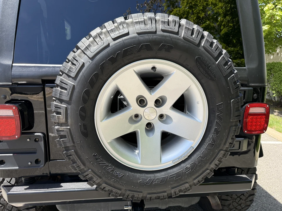 2004 Jeep TJ Wrangler - Image 11 of 31