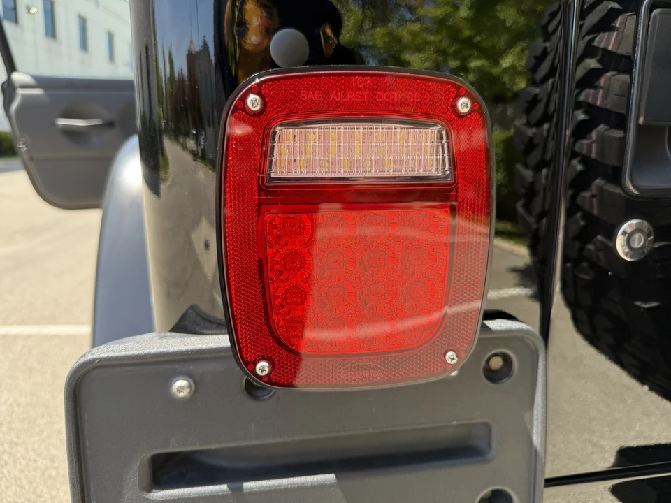 2004 Jeep TJ Wrangler - Image 17 of 31