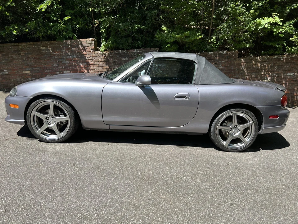 2004 Mazda NB Mazdaspeed MX-5 Miata - Image 12 of 31