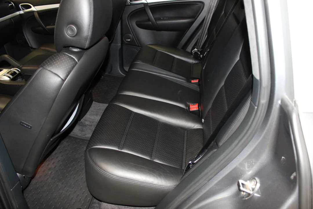 2004 Porsche 955/957 Cayenne Turbo - Image 12 of 31
