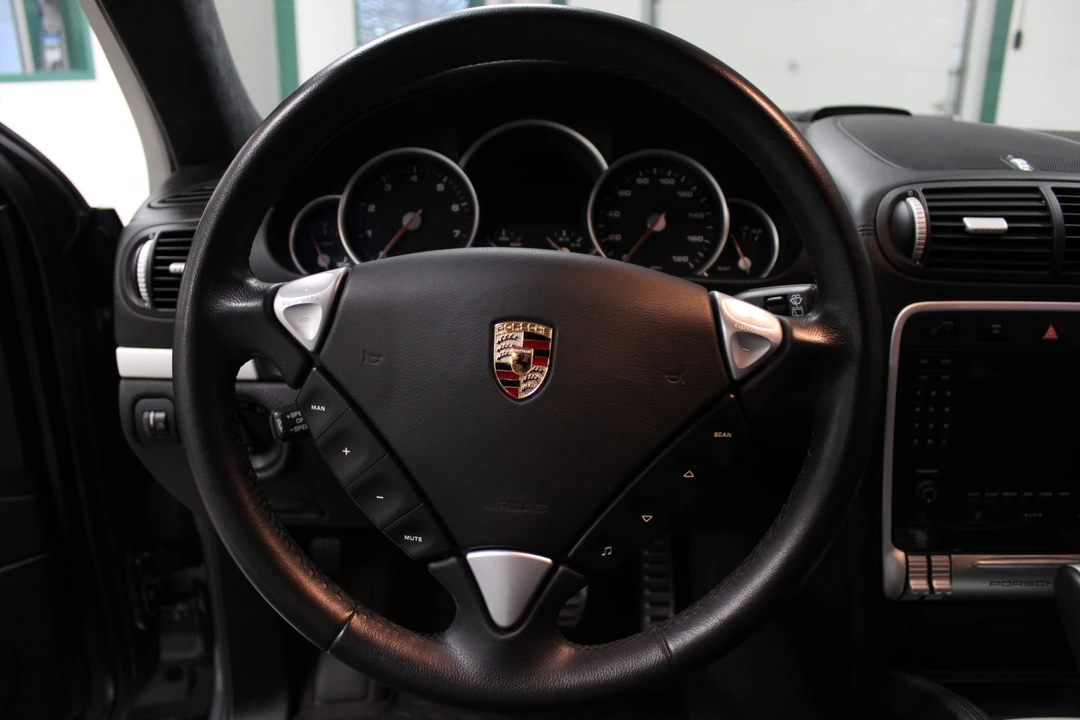 2004 Porsche 955/957 Cayenne Turbo - Image 17 of 31