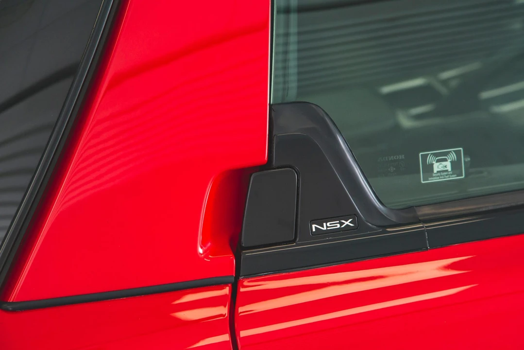 2005 Acura NA2 NSX - Image 16 of 31