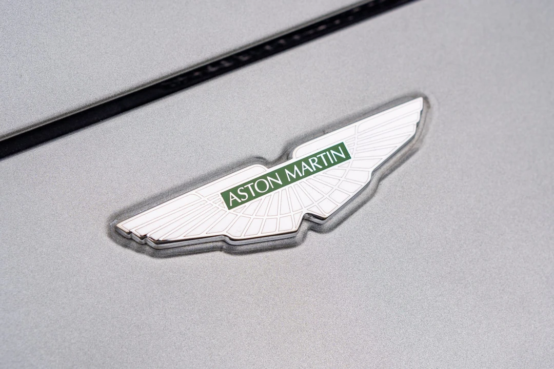 2005 Aston Martin Vanquish 1st Gen - Image 21 of 31