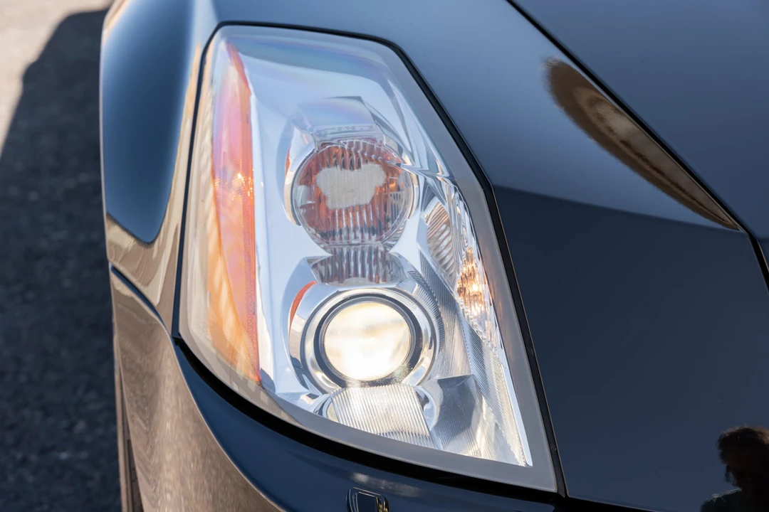 2005 Cadillac XLR - Image 26 of 31
