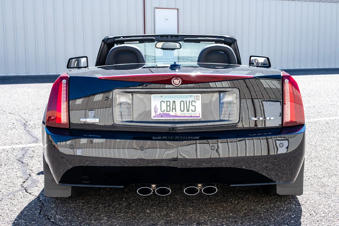 2005 Cadillac XLR - Image 4 of 31