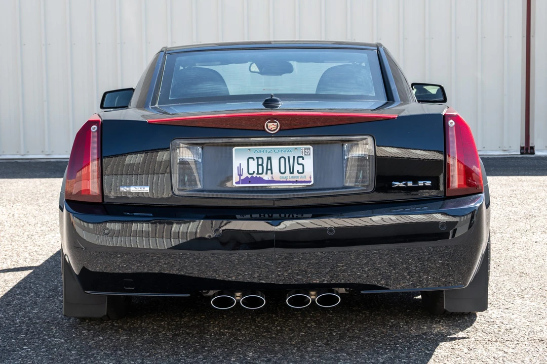 2005 Cadillac XLR - Image 14 of 31