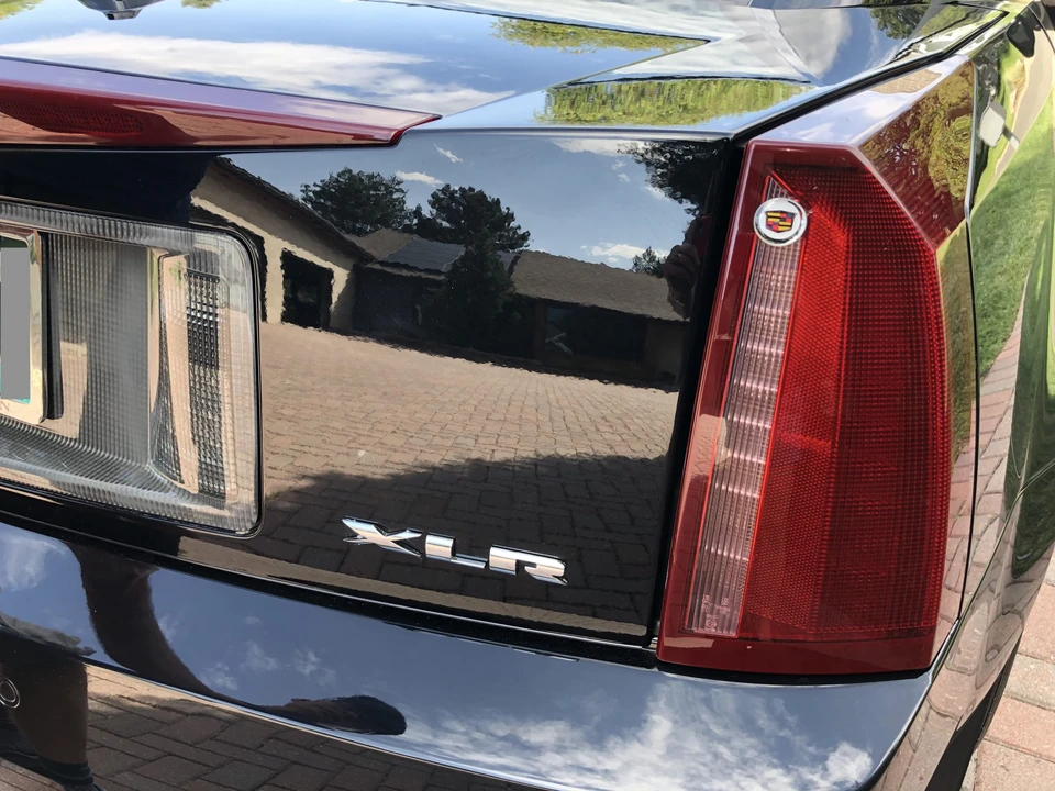 2005 Cadillac XLR - Image 23 of 31