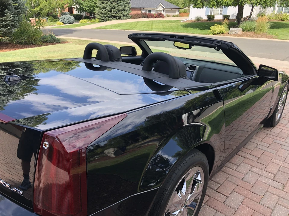 2005 Cadillac XLR - Image 22 of 31