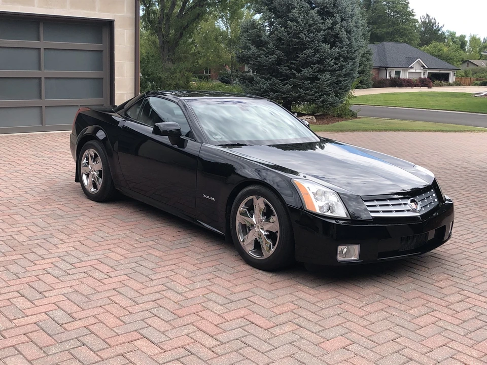 2005 Cadillac XLR - Image 3 of 31