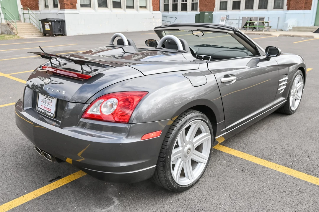 2005 Chrysler Crossfire - Image 16 of 31