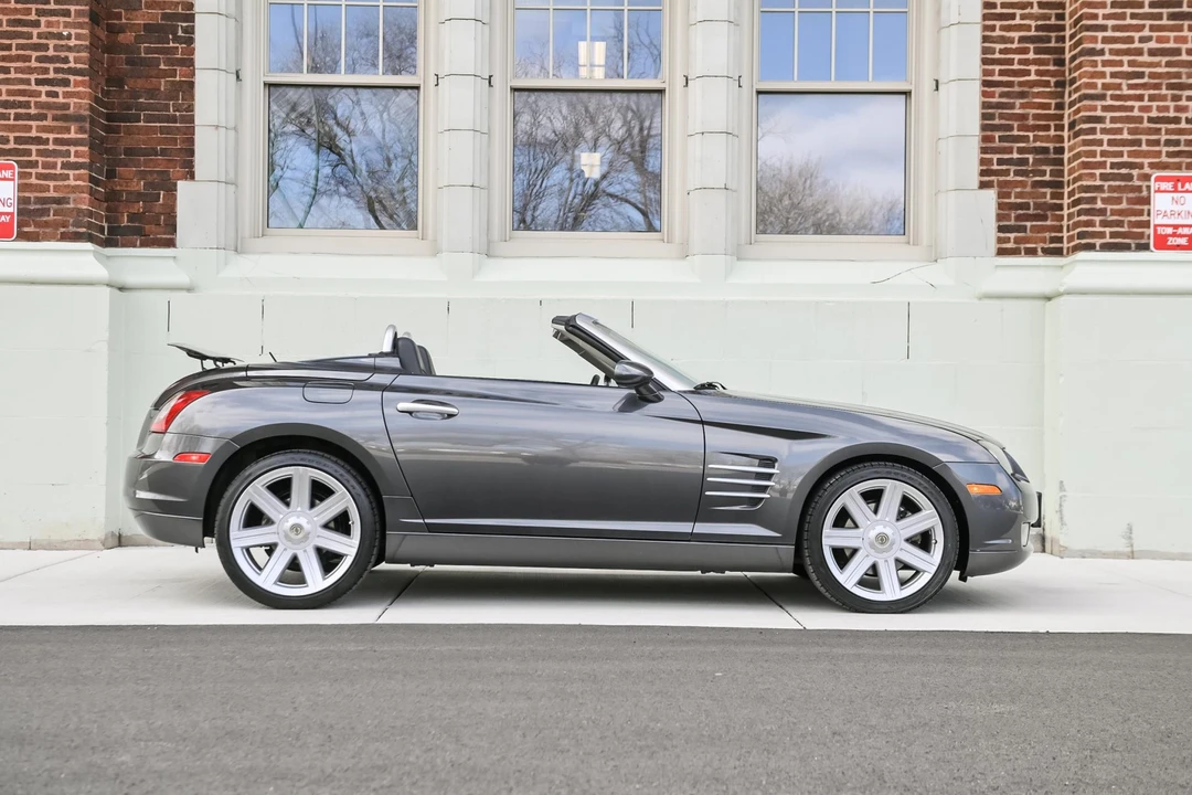 2005 Chrysler Crossfire - Image 14 of 31
