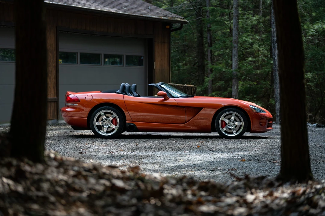 2005 Dodge Viper 3rd Gen - Image 14 of 31