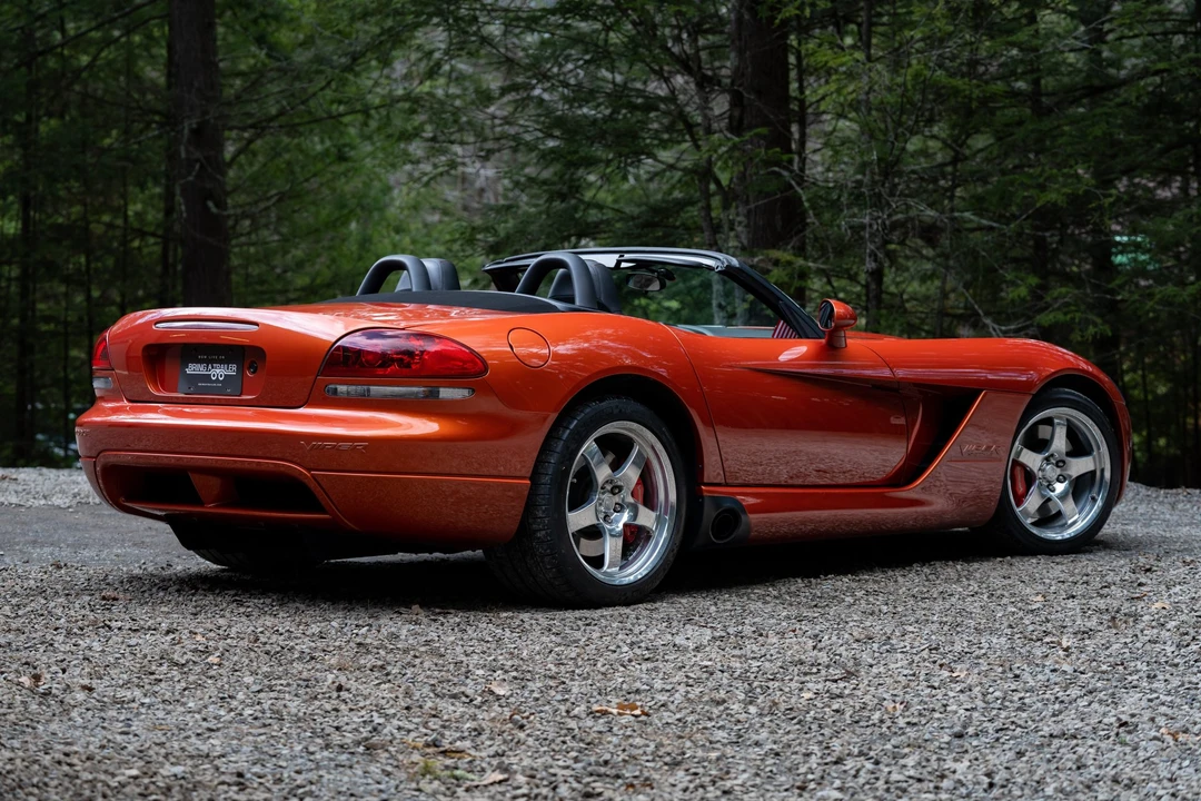 2005 Dodge Viper 3rd Gen - Image 17 of 31
